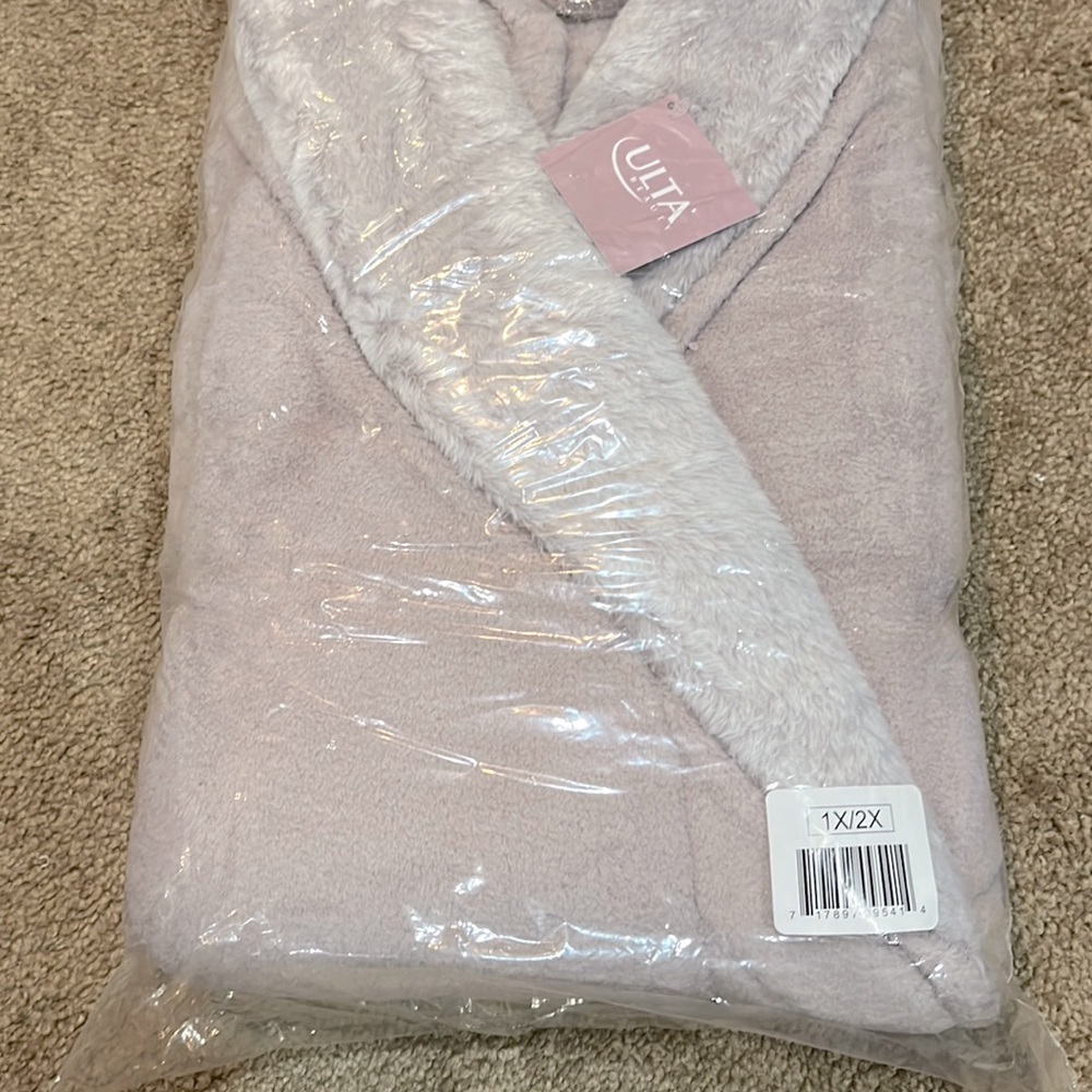 ULTA bathrobe